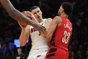 斯波：约维奇的挣扎和新进攻体系无关 关键在于专注力成熟度